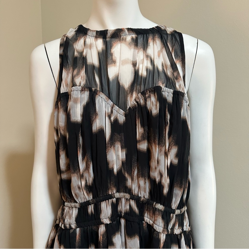 Long Flowy Old Navy Sweetheart Neckline Dress